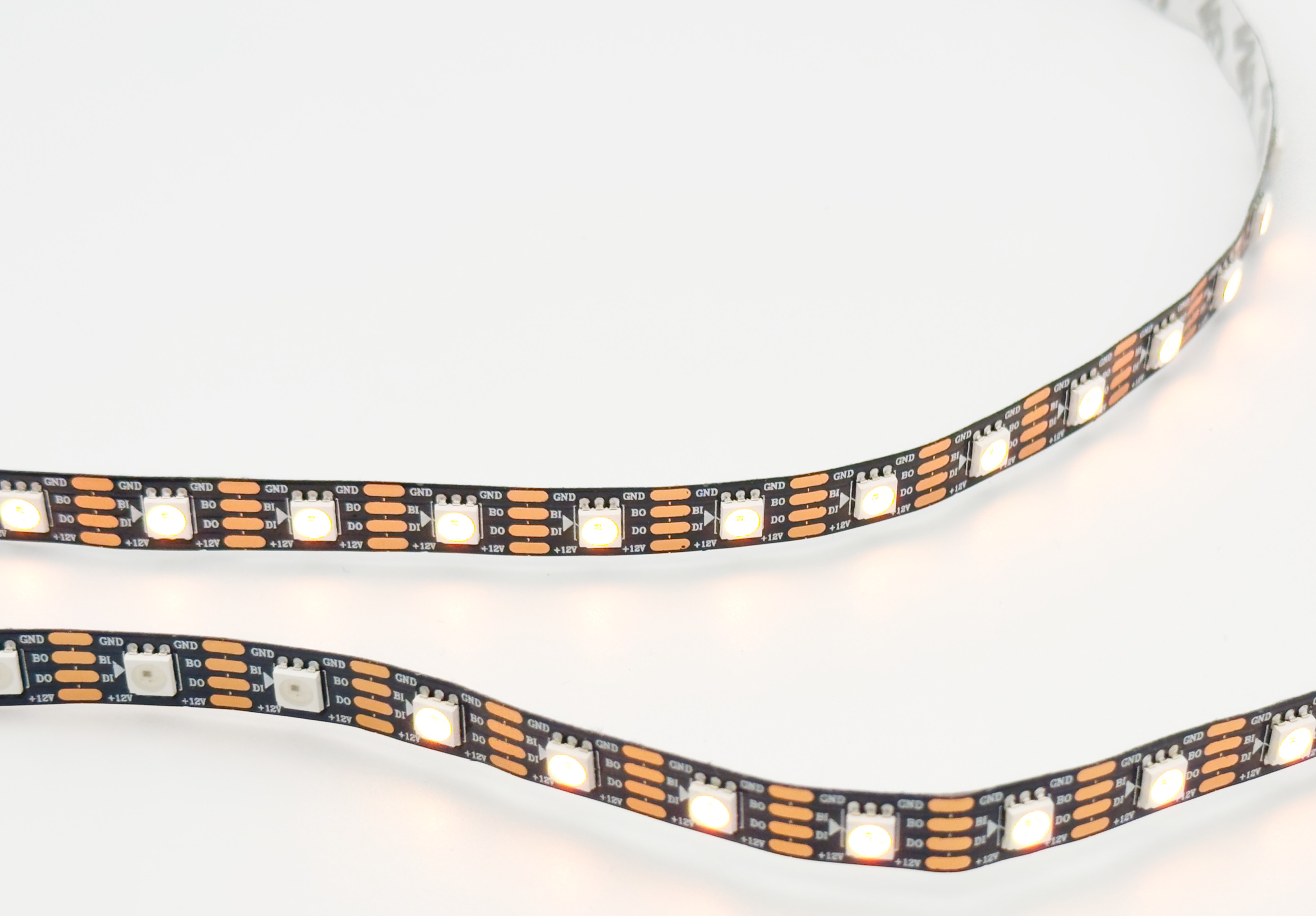 Einzeln angesteuerte LEDs auf adressierbaren WS2815-LED-Streifen